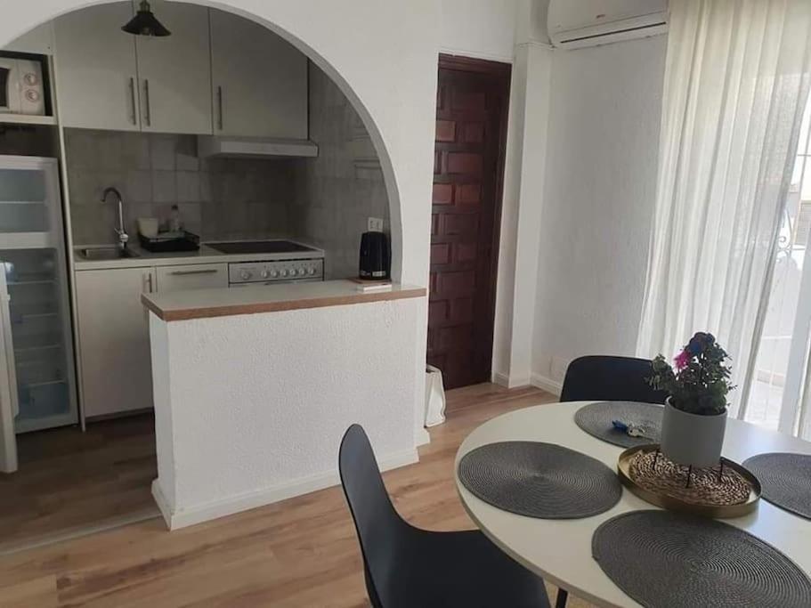 Costa Blanca Family Apartments One Bedroom Apartment Торевьиа Экстерьер фото